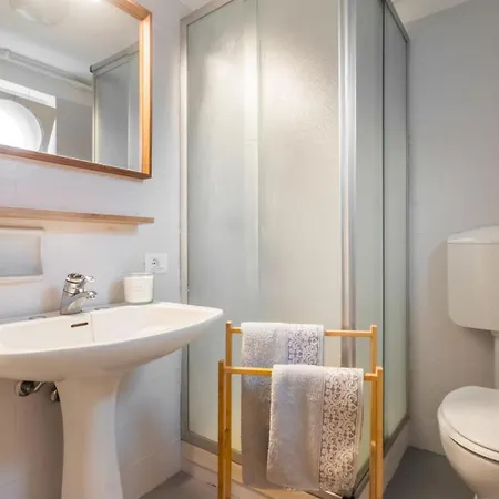 Timo's Art House Apartamento *