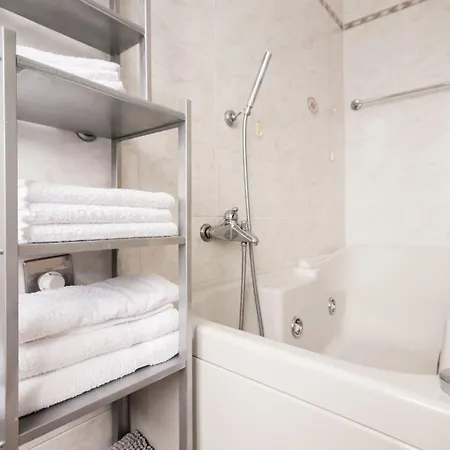 Apartamento Timo's Art House Dormelletto