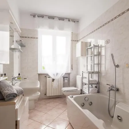 Timo's Art House Apartamento *