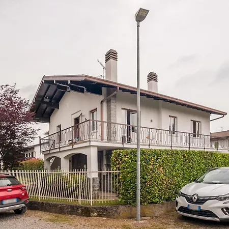 Timo's Art House Apartamento